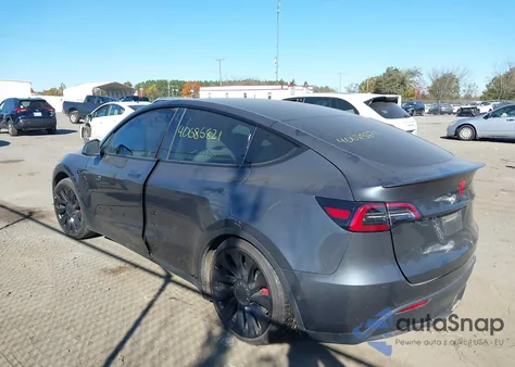 2022 Tesla Model Y Performance Dual Motor All-Wheel Drive from USA, damaged, VIN 7SAYGDEF7NF397558